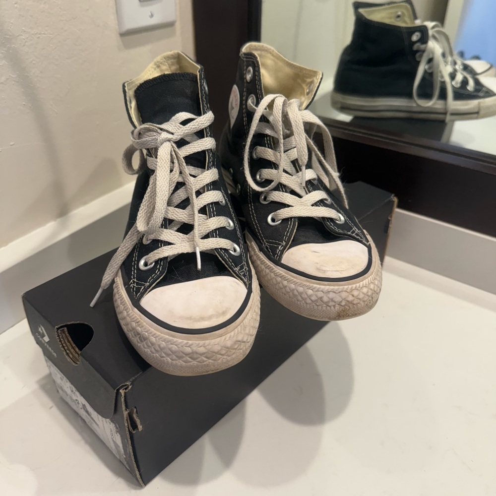 Converse High Top - Black & White